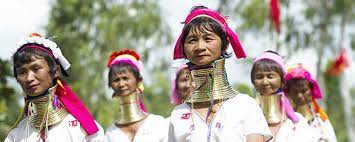 النساء في بورما الجمال الرقبة